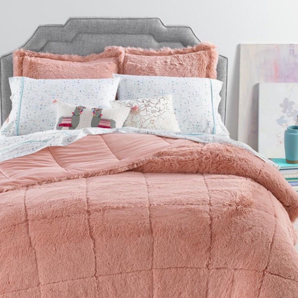 Martha Stewart Whim Shag Comforter Bed Set (Queen)